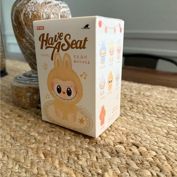 Authentic Pop Mart HAS Baba Labubu - Picture 4 of 4